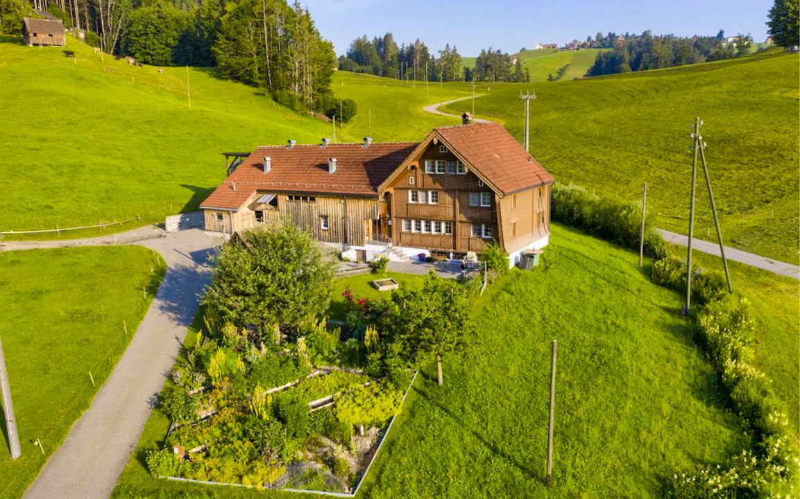 Zurich: Appenzell Tour with Cheese & Chocolate Tasting